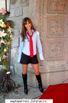 Mia Colucci-Capturi,poze,imagini,etc. - ~^*Yo Perronita~^* - Anahi